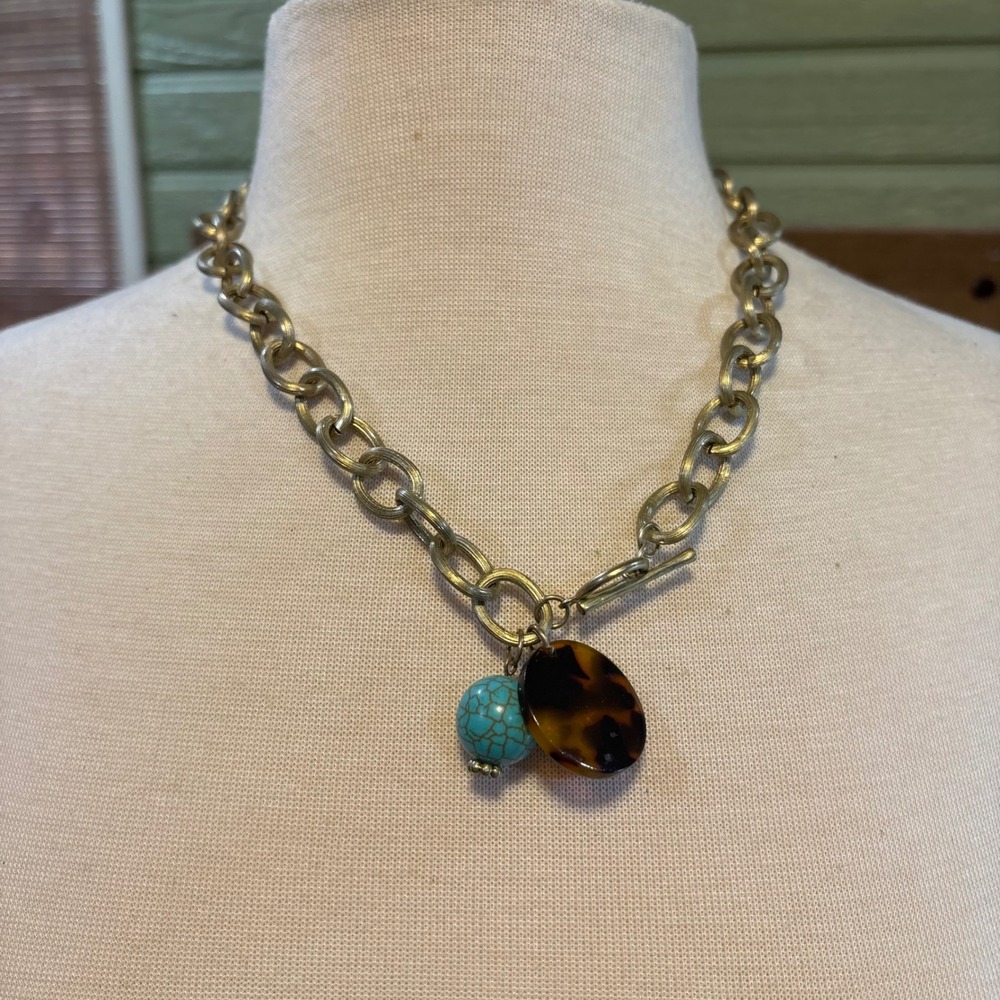 Chunky Gold Chain Necklace Tortoise Shell Pendant Turquoise Bead Toggle